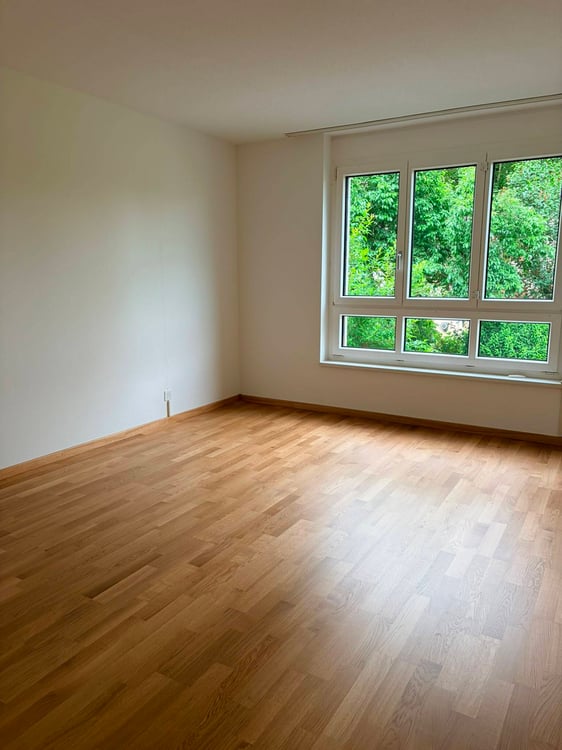 Grosszügige Erdgeschosswohnung mitten in Moossee 7