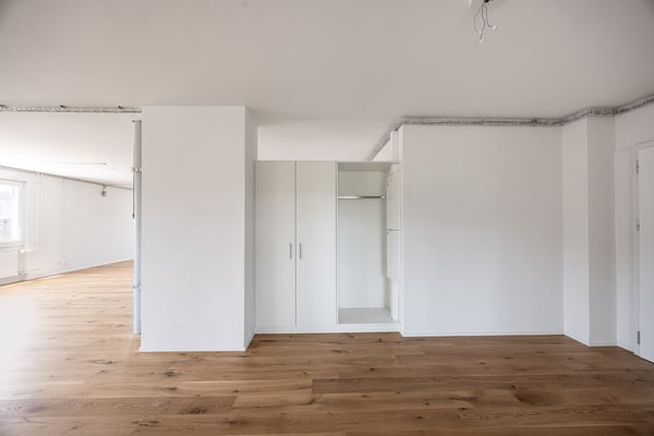 Grosse Familien Wohnung im Grünen und doch Zentral 17