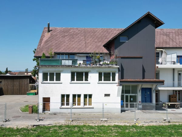 Grosse Familien Wohnung im Grünen und doch Zentral 18