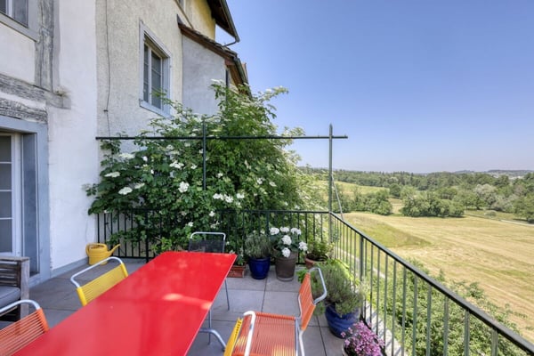 7.5-Zimmer-Bijoux mit viel Platz und Charme 12
