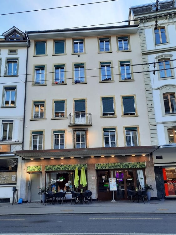 Bijou 2.5-Zimmerwohnung in Biel/Bienne 1