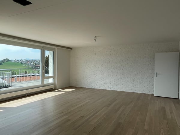 Wohnen mit Panoramablick über Heimberg! 2