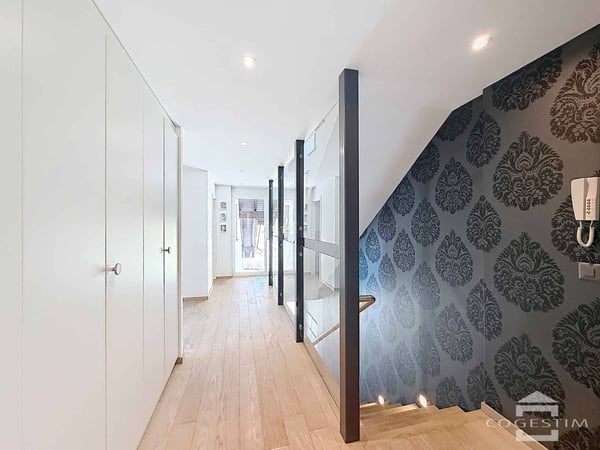 Spacieux duplex de 5.5 pièces avec terrasse et vue sur le Lac Léman 4