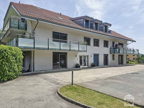 4.5 pièces aux beaux volumes avec grand balcon 4