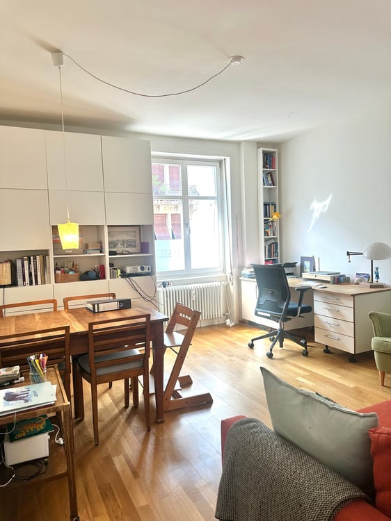 Charmante 3-Zimmer-Altbauwohnung mit Balkon in Basel-Gundeldingen 3