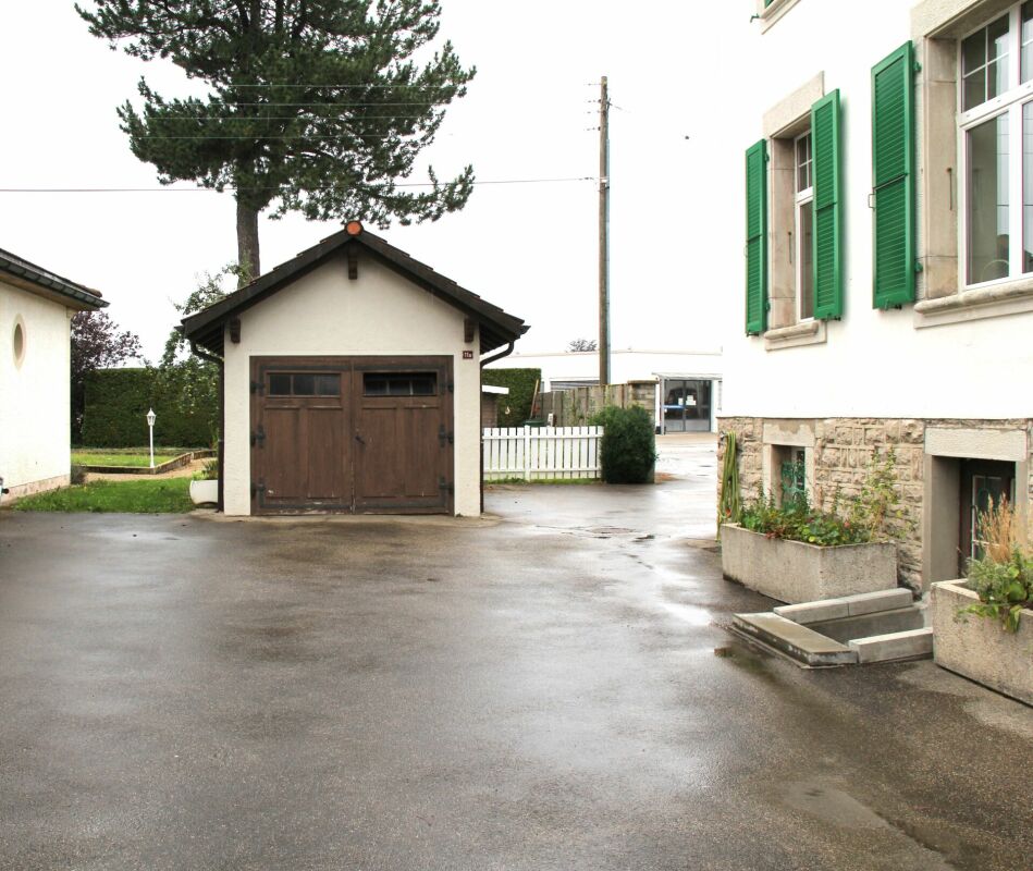 Renditeobjekt in Les Bois JU! Renoviertes Patrizierhaus - Mehrfamilien- oder Generationenhaus - voll vermietet!