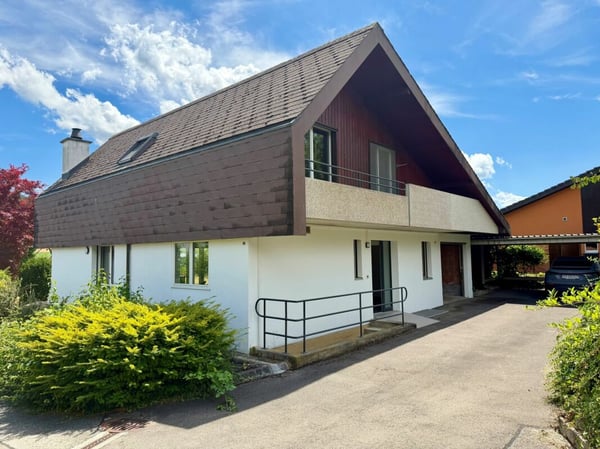 Gepflegtes Einfamilienhaus in ruhigem Wohnquartier in Gals BE 11