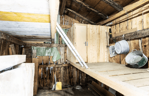 In Guttet-Feschel zu verkaufen Scheune mit Stall - Möglichkeit zum Ausbau vorhanden 9