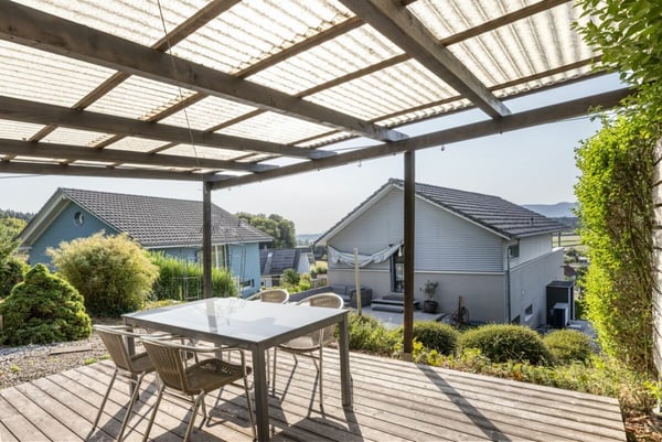 Luxuriöses Einfamilienhaus mit Pool und traumhafter Fernsicht in Roggwil BE 18