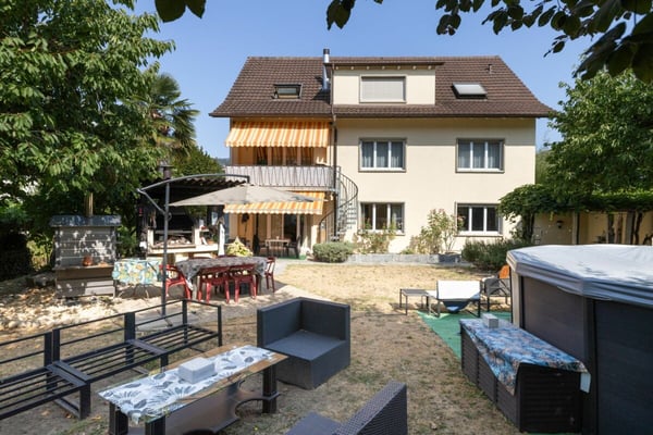 Mehrfamilienhaus mit Baulandreserve im schönen Lindenquartier in Biel BE 17