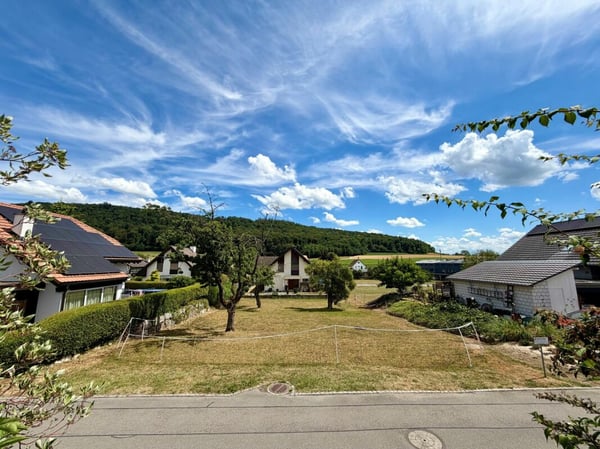 Grosszügige Baulandparzelle von 615 m2 in Gals BE 1