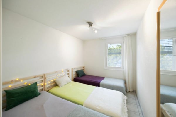3,5-Zimmer Chalet in Unterbäch - herziges Tiny-Einfamilienhaus mit viel Privatsphäre 10