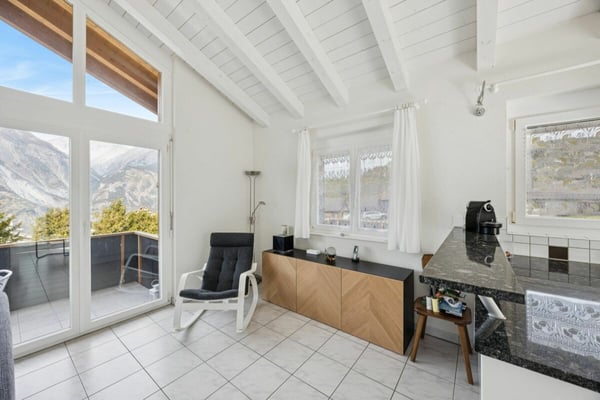 3,5-Zimmer Chalet in Unterbäch - herziges Tiny-Einfamilienhaus mit viel Privatsphäre 3