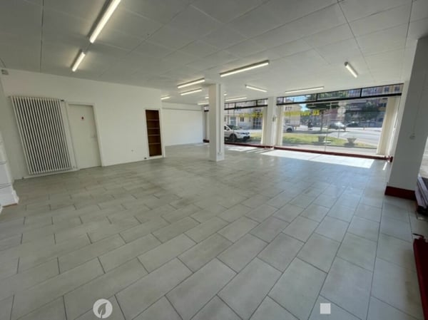 Verkaufsfläche / Ladenlokal / Gewerberaum 3