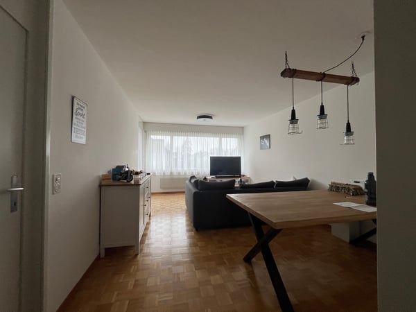 Charmante 1-Zimmer-Wohnung mit Balkon in Münsingen 2