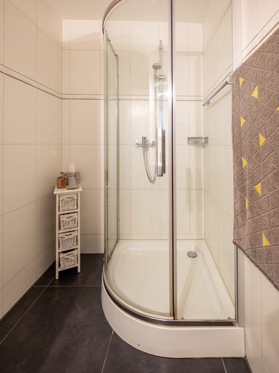 Moderne 4 1/2-Zimmer-Maisonette-Wohnung mit Schwedenofen und grossem Balkon 18