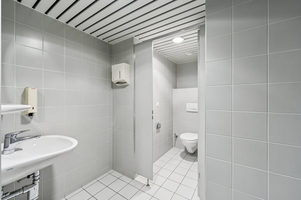 Attraktive Büroräumlichkeiten an zentraler Lage in Luzern zu vermieten 11