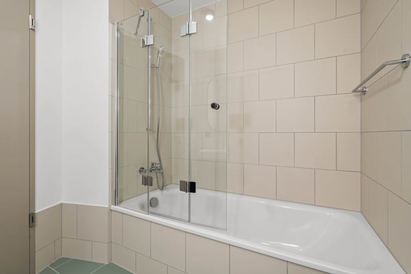 Moderne 4.5-Zimmer-Neubauwohnung im 6. OG mit Balkon und herrlicher Aussicht in Kloten (Whg. 6.1) 16
