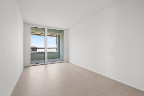 Moderne 4.5-Zimmer-Neubauwohnung im 6. OG mit Balkon und herrlicher Aussicht in Kloten (Whg. 6.1) 9