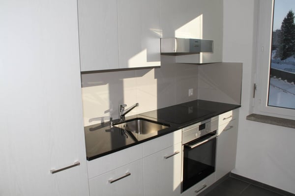 Grosszügige 2.5-Zimmer-Wohnung mit Balkon und schöner Aussicht in St. Gallen 1