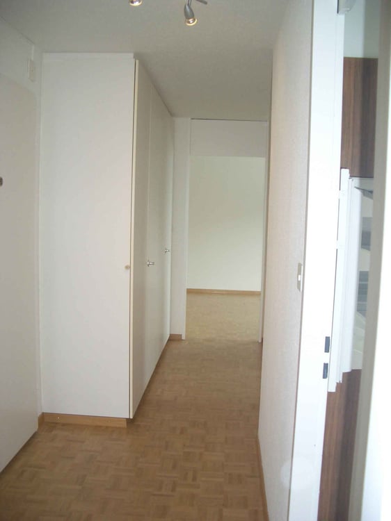 Grosszügige 2.5-Zimmer-Wohnung mit Balkon und schöner Aussicht in St. Gallen 10