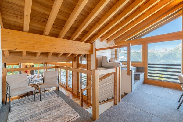 Chalet d'exception avec vue panoramique et ascenseur privatif 8