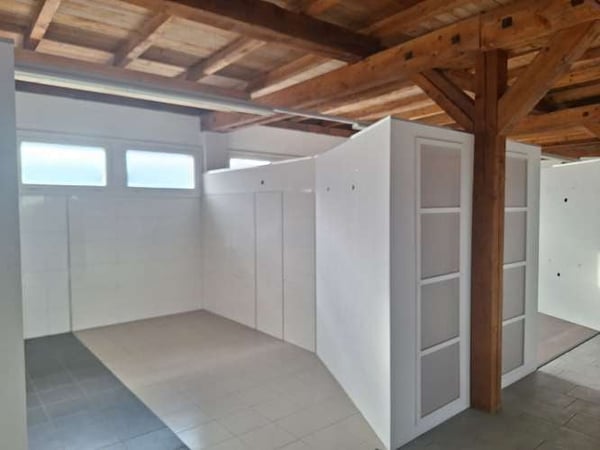 1'700 m2 Verkaufs- Büro- und Lagerflächen an top Lage direkt beim Bahnhof und nahe SCHOPPING-MEILE 17