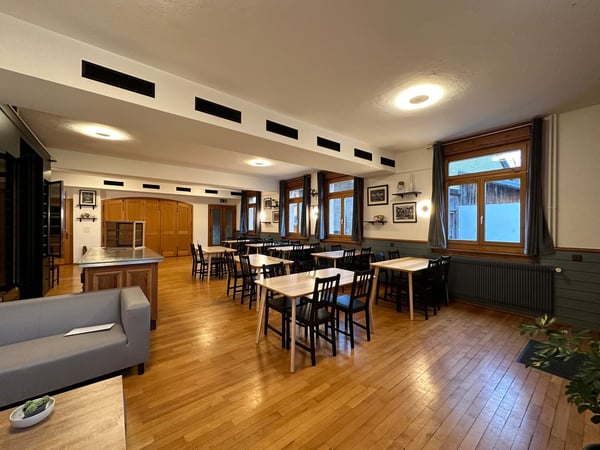 Charmant café-restaurant à louer au cœur de La Gruyère 2