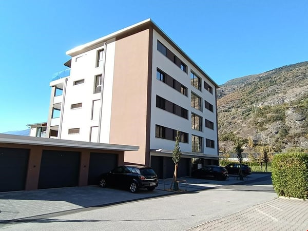 mit Aussicht - grosszügige, moderne Wohnung 2
