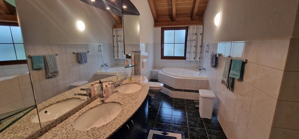 Charmantes 1.5-Zimmer-Reihenhaus in ruhiger Lage von Kappel 2