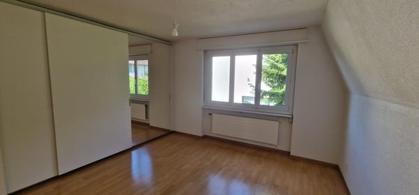 Charmantes 5.5-Zimmer-Einfamilienhaus in Oftringen – Sofort verfügbar! 6