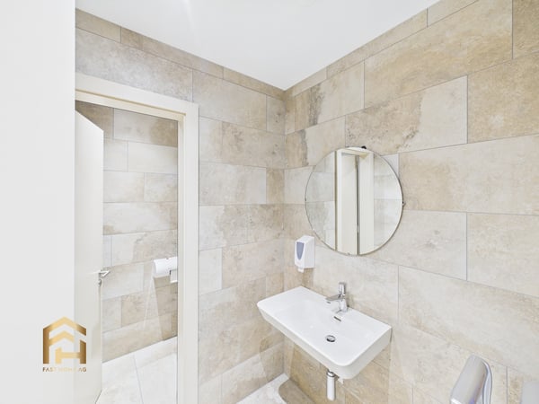 Seltenes Fundstück: Hotel mit Gastronomie- und Wellnessangebot im Zent 7