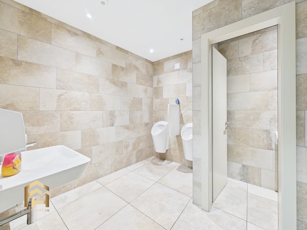 Seltenes Fundstück: Hotel mit Gastronomie- und Wellnessangebot im Zent 11