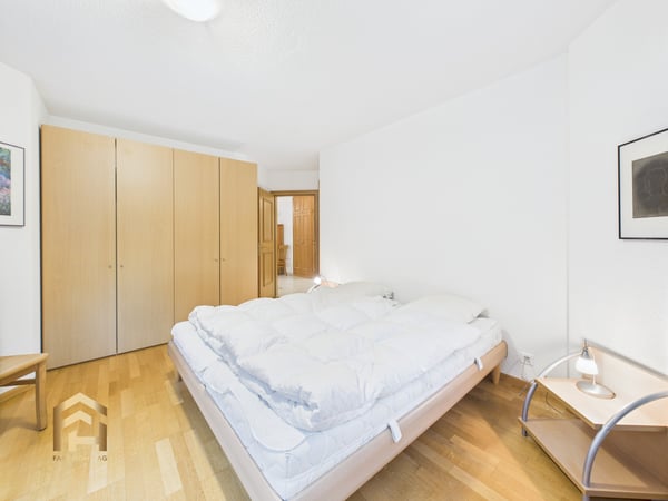 Stilvolle 4.5 ZWG mit Balkon und Cheminée in sonniger Lage von Leukerb 4