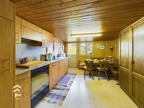 Ein geschichtsträchtiges Zuhause mit 3 Wohnungen bei Bitsch 11