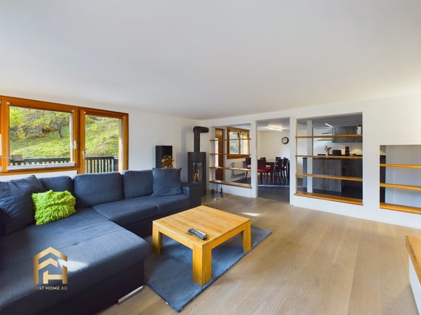 Ein geschichtsträchtiges Zuhause mit 3 Wohnungen bei Bitsch 2