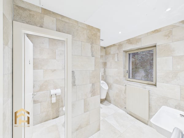 Seltenes Fundstück: Hotel mit Gastronomie- und Wellnessangebot im Zent 8