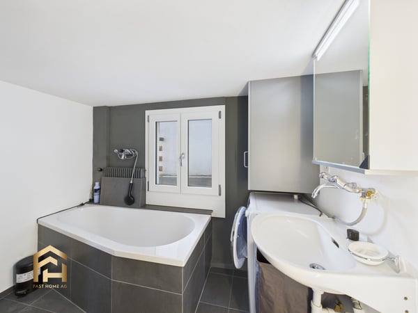 Gemütliche 1.5 ZWG mit Balkon und Alpenblick in Ulrichen 10