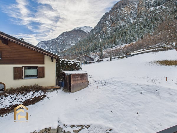 Helle 1.5-Zimmer Neubauwohnung mit Balkon und Lift in St. Niklaus 12