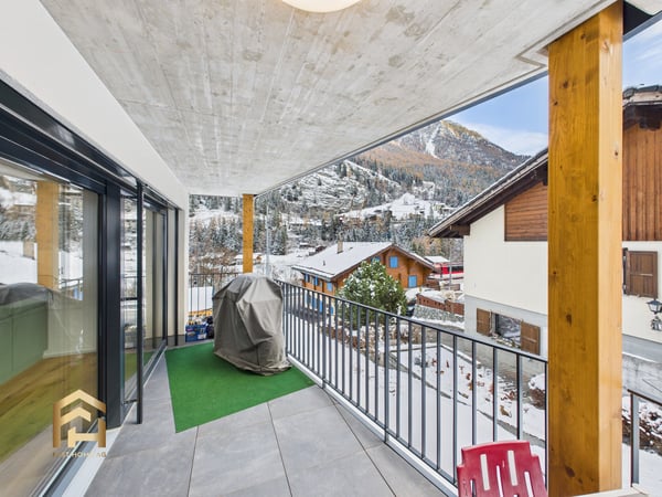 Helle 1.5-Zimmer Neubauwohnung mit Balkon und Lift in St. Niklaus 10