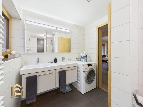 Moderne 1.5-ZWG mit Kamin, Balkon und Bergblick in St. Niklaus 12