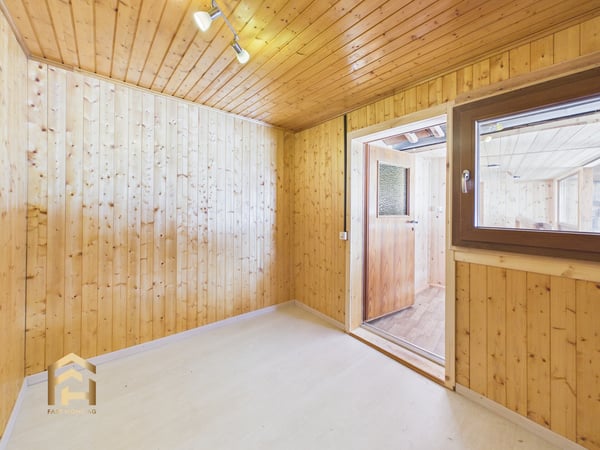 Umfassend renoviertes Walliser Haus mit zwei separaten Wohneinheiten 11