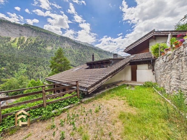 Zwei Wohnungen, ein Haus, viele Möglichkeiten charmantes Walliserhau 8