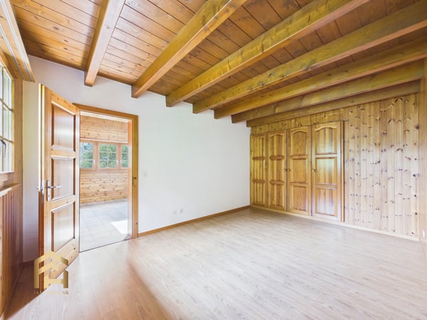 Zwei Wohnungen, ein Haus, viele Möglichkeiten charmantes Walliserhau 13