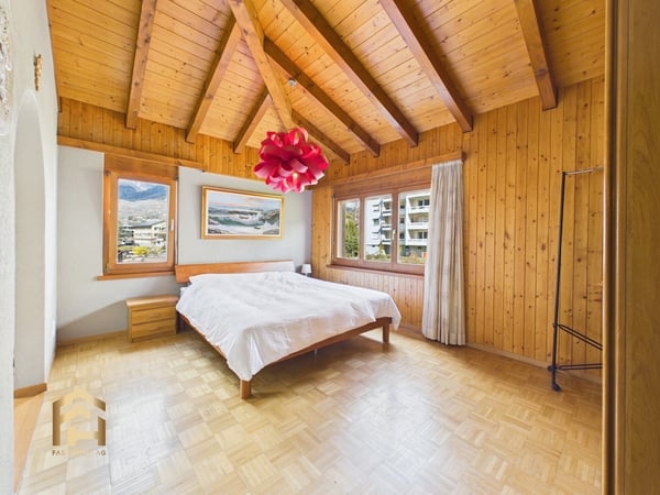 4.5 Zimmer-Attika mit Cheminée und traumhafter Aussicht 6