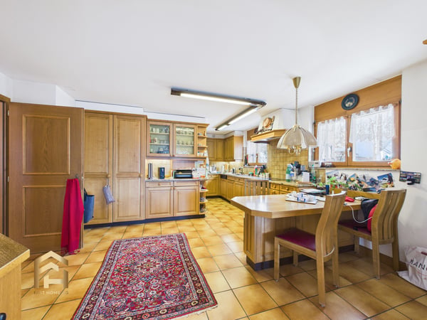 Grosszügige Villa mit Wellnessbereich an Toplage in Leukerbad 4