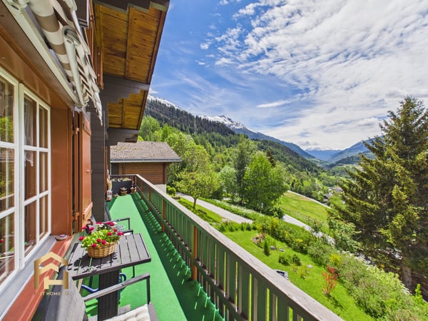 Sonniges Chalet mit Einliegerwohnung und traumhafter Aussicht 10