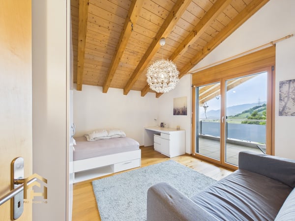 Modernes, helles Einfamilienhaus mit grosszügigem Platzangebot 13