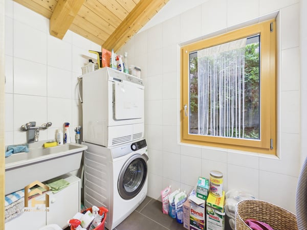 Modernes, helles Einfamilienhaus mit grosszügigem Platzangebot 8