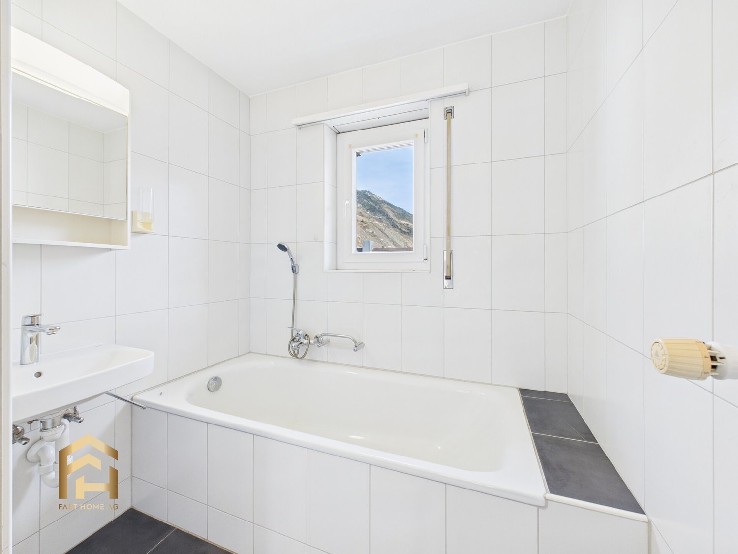 Immobilie in Gampel - Familienfreundliche 4.5-Zimmerwohnung mit Balkon - Bild 12